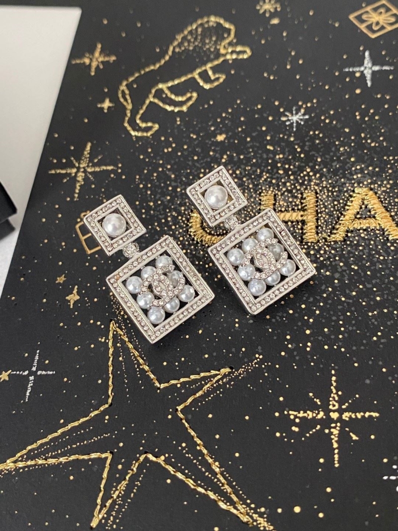 Ch**el earrings
